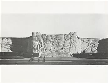 CHRISTO Monuments.